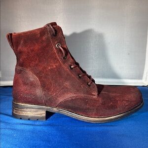 Taos boot camp leather lace up ankle boot bootie with inside zip size 7